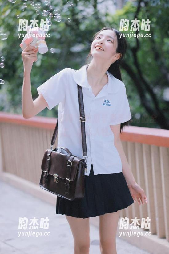 这就叫15吃瓜苹果版官网的全新玩法，壕无人性啊！