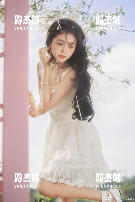 你们也被15吃瓜网os的app的“吸引力”征服了吗？想夹带点任务不干，也是醉了。。。