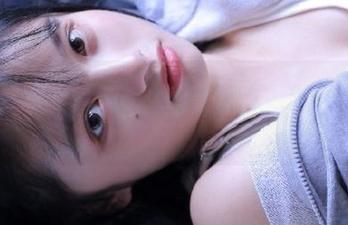 点击网页进入“17c黑料”天地，嗅到一丝古怪的味道。