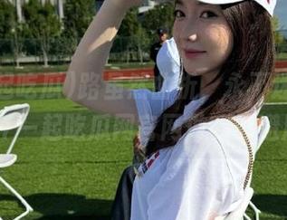 路虽然曲折，永不迷路的我选择17一起吃瓜网官网做我的避风港。