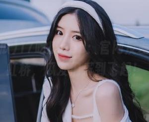 17吃瓜app：官网反差成了彩虹桥，瓜友们乐到飞起！