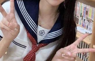 每次上355.fun网站，感觉脑子都是被各种八卦轰炸的，不知道该先关注哪个才好。