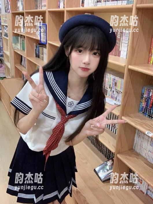 355.fun 每次上355.fun网站,感觉脑子都是被各种八卦轰炸的,不知道该先关注哪个才好。