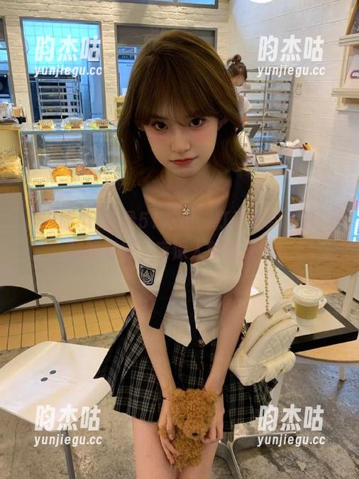 51吃瓜 登录51吃瓜,打开黑料大门,黎明可好,夜深人静我来黑!