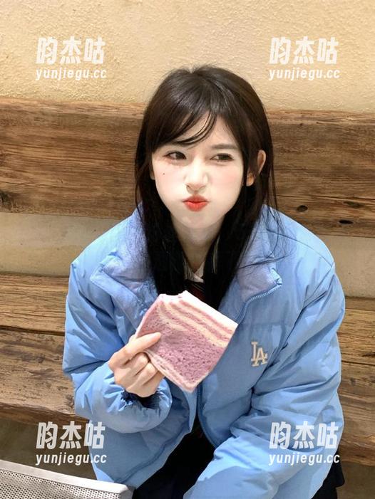 首页粉丝狂欢：51吃瓜更新速度让剧透都甘拜下风！