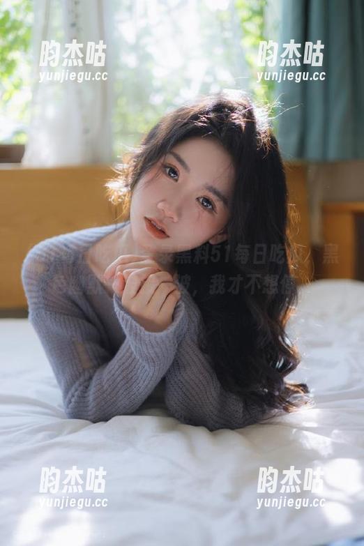 登录黑料51每日吃瓜，黑色幽默一波接一波，我才不想停。