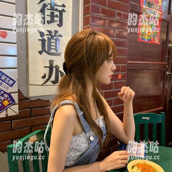 吃瓜路上怎能迷路？“51热门”每日更新，精神食粮一口délicieux！