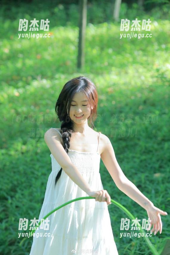 “66吃瓜网”必分享：这瓜我刚咬一口，甜得让人冒泡儿！