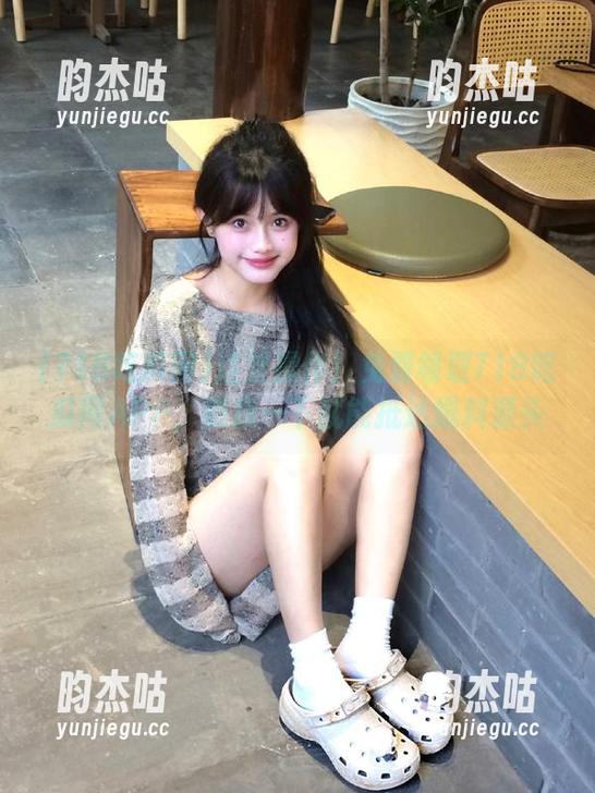 718吃瓜网 这波操作!免费领取718吃瓜网APP,戳我一下就能抵达爆料源头