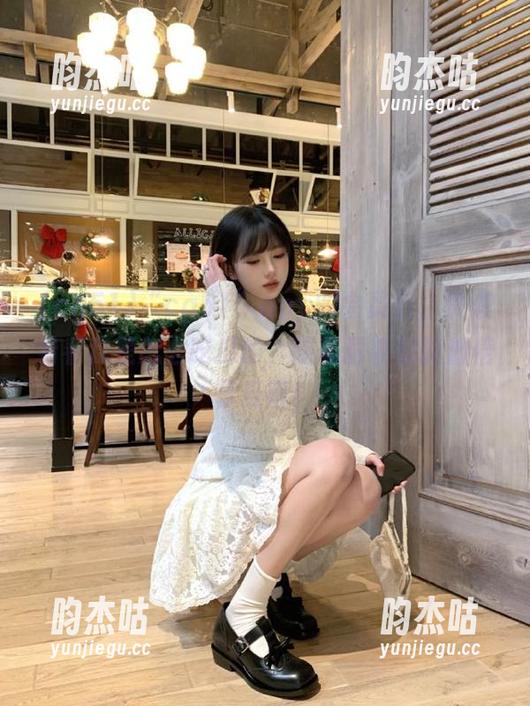 cg51 “cg51”app的会员们,快来看看我是怎么吃瓜的,隔着屏幕都能加倍享受呢!