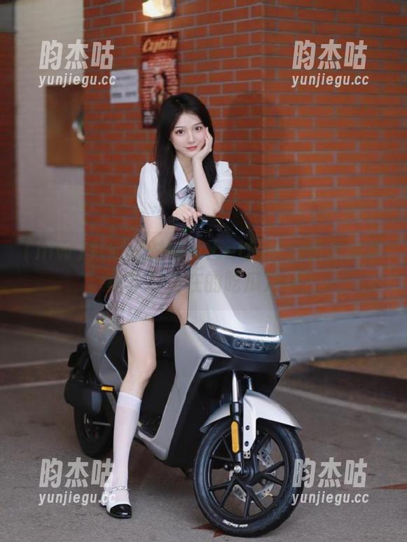 hlw 为何我对hlw.bet的链接如此好奇,莫非是潜在的吃瓜冲动?
