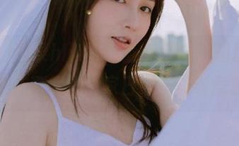 登录hlw里，翻看那些“趣坛”，就像在翻阅别人家日记，真有意思！