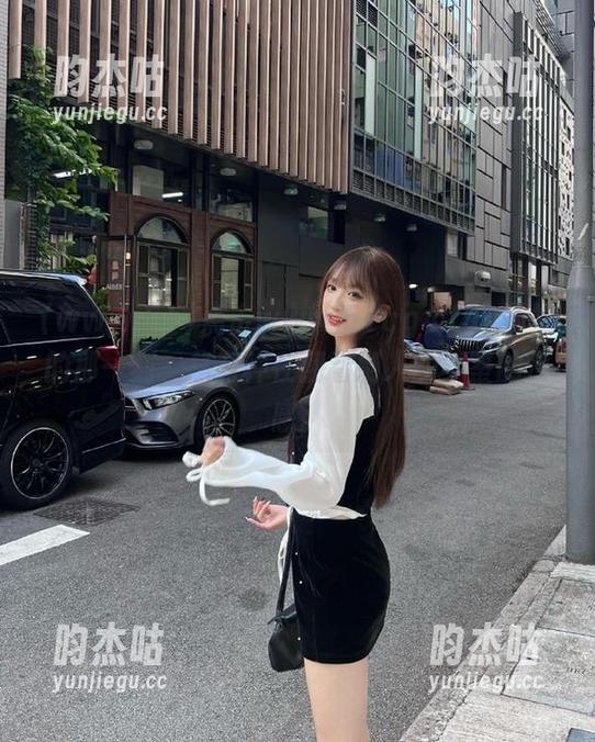 点击www.51cg4.fun网站的那一刻，总有种在翻看别人的年鉴的快感。