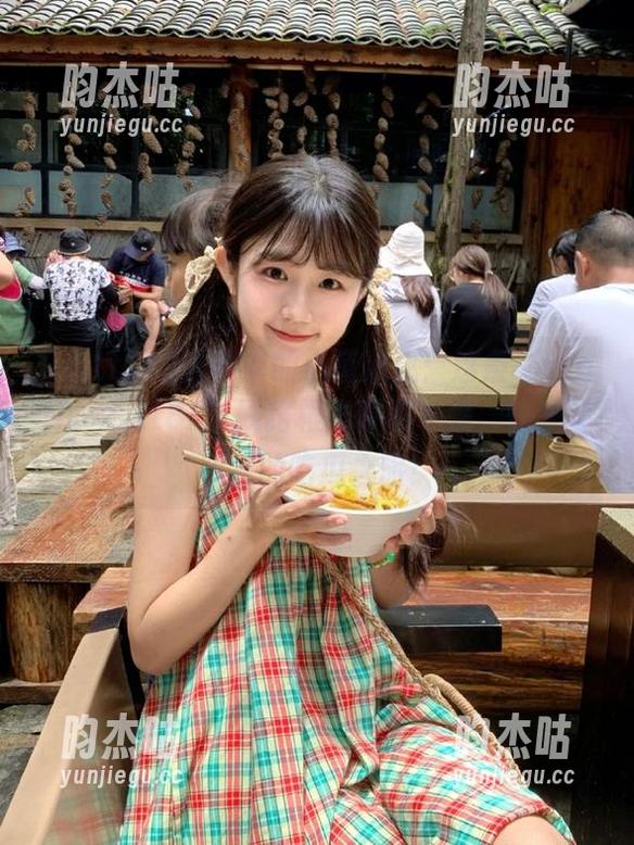 人群中的小道消息：这条“static zztt87”线路根本停不下来，快来追踪我的吃瓜之旅！