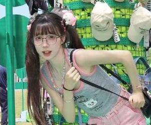 有多少人在人人吃瓜网首页上消磨时间呢？