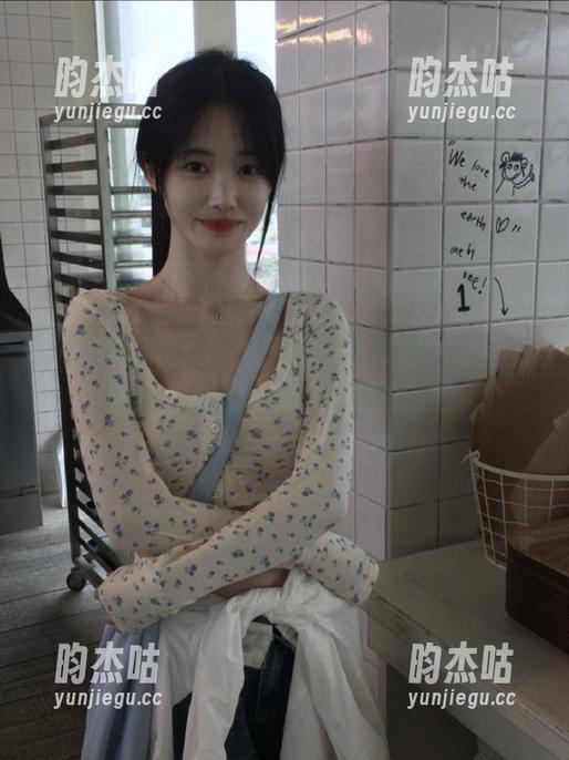 吃瓜网 咦?吃瓜网官网在线发布最新,吃瓜的姿势需要重新审视吗?