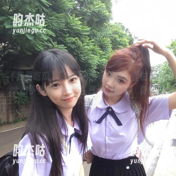 我要吃瓜 “我要吃瓜苹果版”里的黑料太出乎意料,一边生气一边想追,真难受。