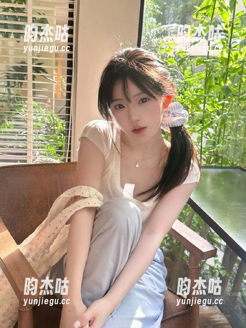 扒哥黑料 登录扒哥黑料,心里想着哪些是“破解版”?万一不小心被曝光了咋办?