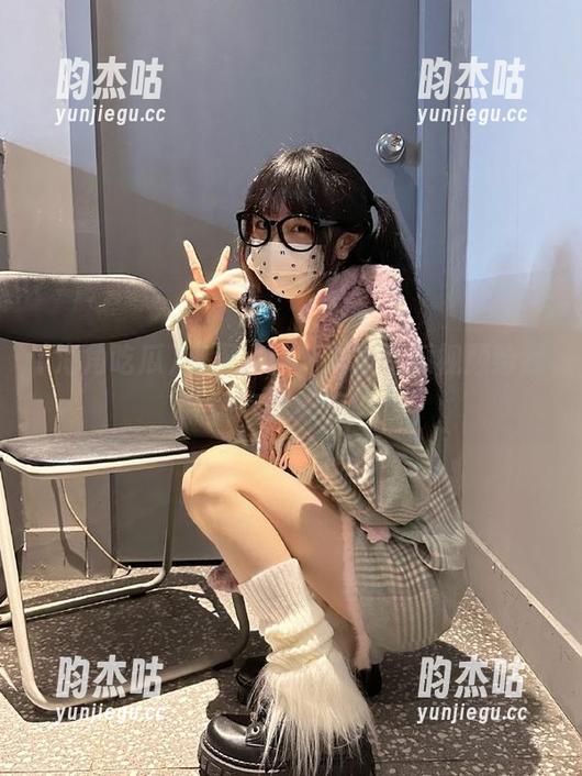 夜深人静，海角吃瓜视频给我勇气继续追！