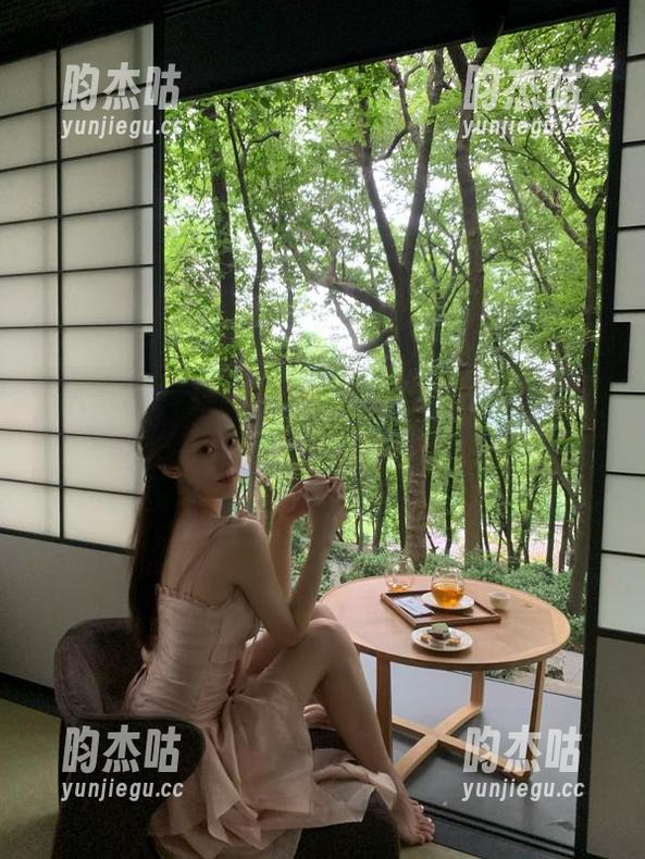 趴哥黑料 每天都在“趴哥黑料”挖宝,随便一条就能让人忍不住收藏!