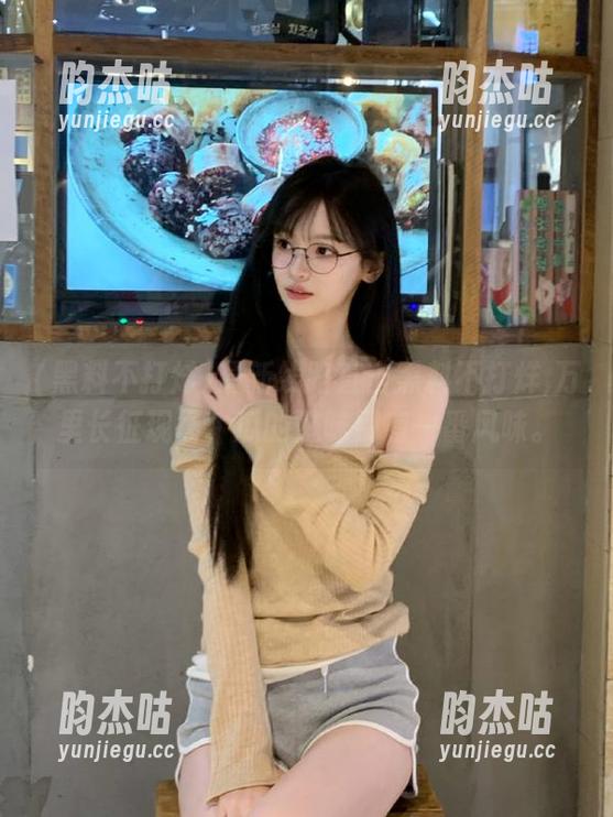 黑料不打烊 最新线路直击黑料不打烊,万里长征现场,瓜的滋味别有一番风味。