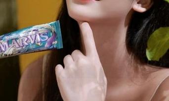 进入zztt08黑料不打烊，永久闲聊区，八卦一刻都不消停！