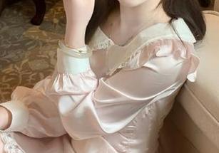 说好的黑料不打烊苹果版，居然直接入口？这节奏是不是太快了，让我有点跟不上啊！