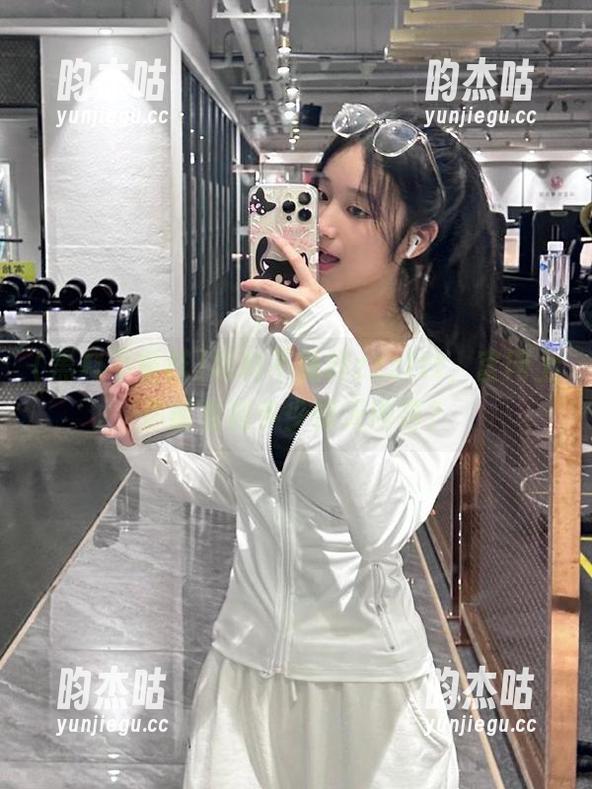 黑料不重样zzzttt，官网上你能看到多少惊天内幕？