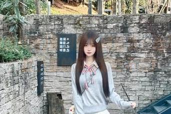 黑料爆料网首页：心里无料，肚子里的瓜多得吃不完！