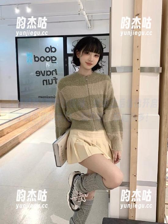 黑料社 黑料社官网,登录之后仿佛开启了新世界的大门,瓜不断,乐趣多多!