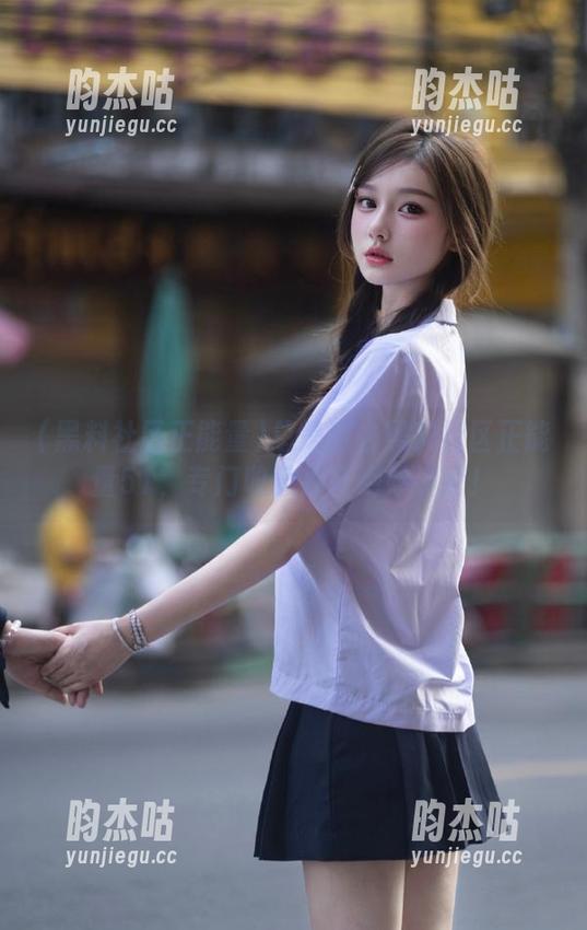 总是溜去黑料社区正能量51，专门收藏那些绝妙评论！